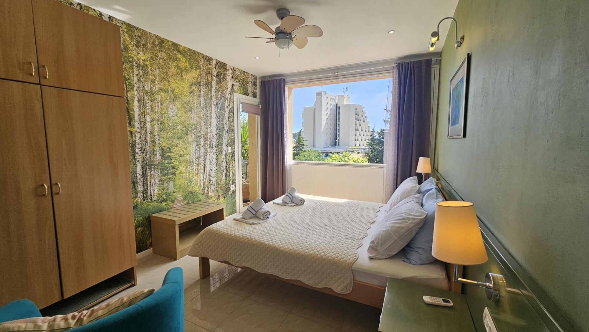 Apartment Mistral Makarska